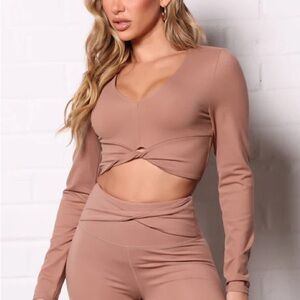 Go For It Super Soft Active Long Sleeve Crop Top - Camel